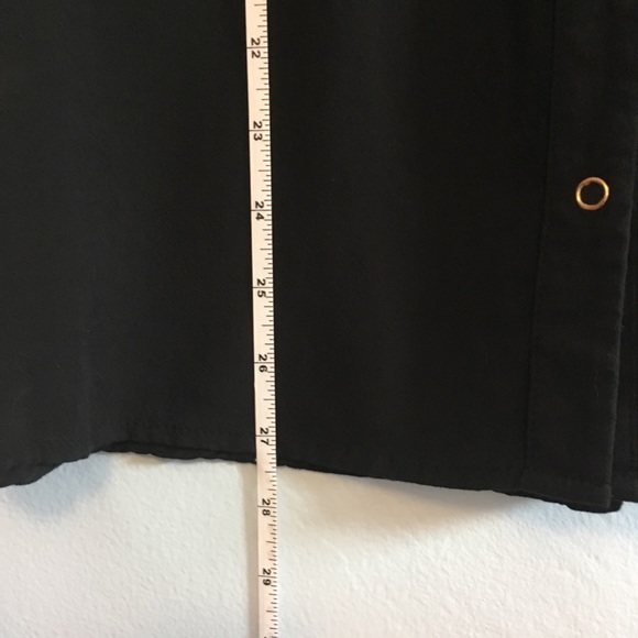 Black Button Down ShortSleeve Top w Gold🔻Accents - Picture 6 of 7